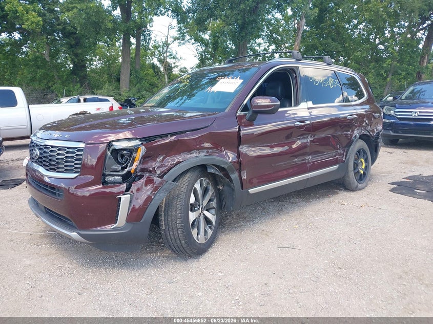 2020 Kia Telluride VIN 5XYP64HCXLG028826 IAAI salvage auction — FRONT & REAR, Salvage (Indiana), sold $3,950 on 2026-07-29 (photo 2)