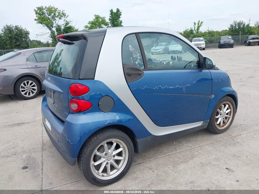 2008 Smart Fortwo VIN WMEEJ31X38K197098 IAAI salvage auction — NORMAL WEAR, Clear (Missouri), sold $900 on 2026-07-07 (photo 4)