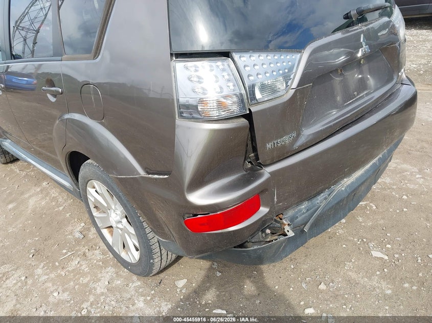 2011 Mitsubishi Outlander VIN JA4JT3AW3BU037761 IAAI salvage auction — LEFT REAR, Salvage (Pennsylvania), sold $600 on 2026-07-07 (photo 6)