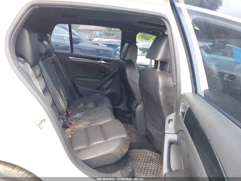 2011 Volkswagen Gti VIN WVWHD7AJ1BW274296 IAAI salvage auction — NORMAL WEAR, Clear (Virginia), sold $50 on 2026-07-28 (photo 8)