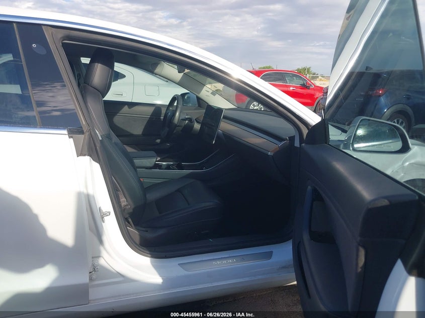 2018 Tesla Model 3 VIN 5YJ3E1EA1JF019701 IAAI salvage auction — RIGHT FRONT, Salvage (Arizona), sold $4,900 on 2026-07-28 (photo 5)