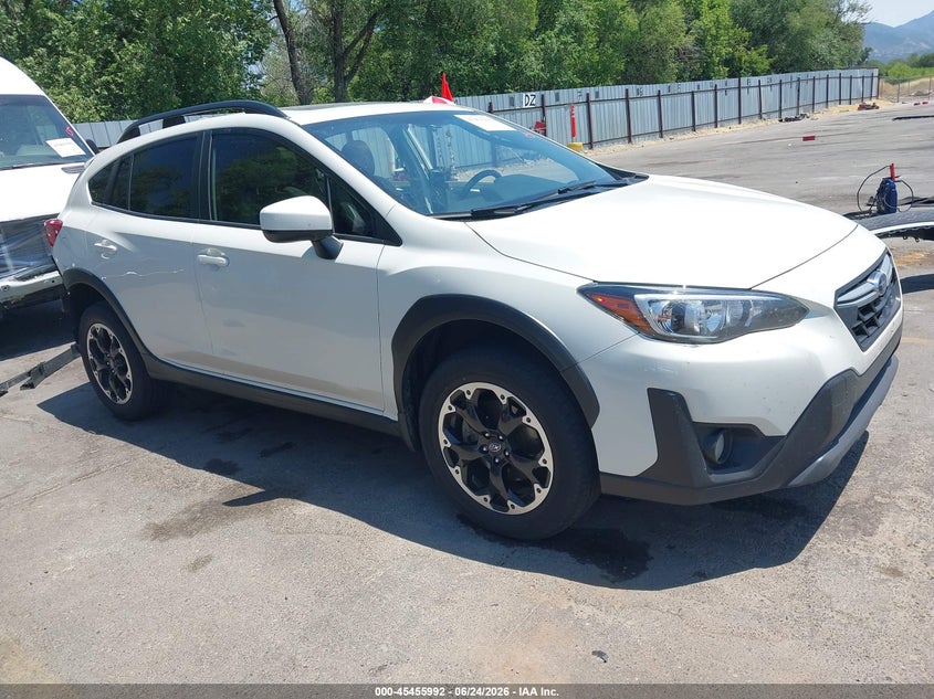 2022 Subaru Xv VIN JF2GTAEC1NH269438 IAAI salvage auction — FRONT & REAR, Salvage Title, sold $3,550 on 2026-07-30 (photo 1)