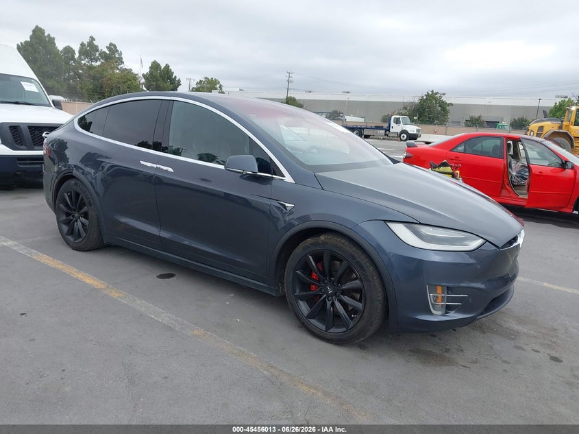 2016 Tesla Model x VIN 5YJXCAE49GF020346 — IAAI salvage auction photo