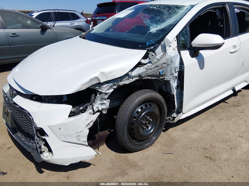 2021 Toyota Corolla VIN JTDEPMAE5MJ133954 IAAI salvage auction — SIDE, Salvage Title, sold $850 on 2026-07-22 (photo 6)