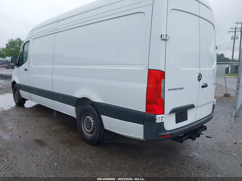 2024 Mercedes-benz Sprinter VIN W1Y4NCHY0RT174186 IAAI salvage auction — Burn Engine, Salvage Title, sold $17,525 on 2026-07-17 (photo 3)