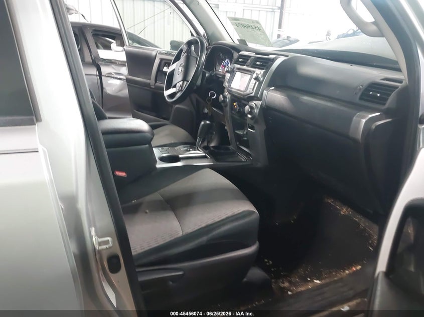 2016 Toyota 4runner VIN JTEBU5JR2G5281671 IAAI salvage auction — FRONT & REAR, Salvage (Virginia), sold $9,350 on 2026-07-09 (photo 5)
