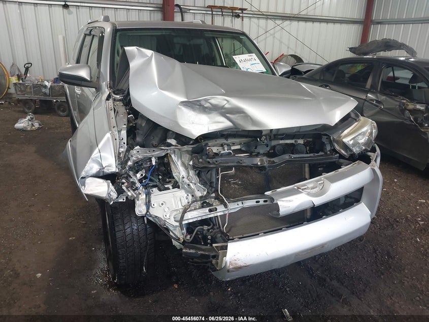 2016 Toyota 4runner VIN JTEBU5JR2G5281671 IAAI salvage auction — FRONT & REAR, Salvage (Virginia), sold $9,350 on 2026-07-09 (photo 6)