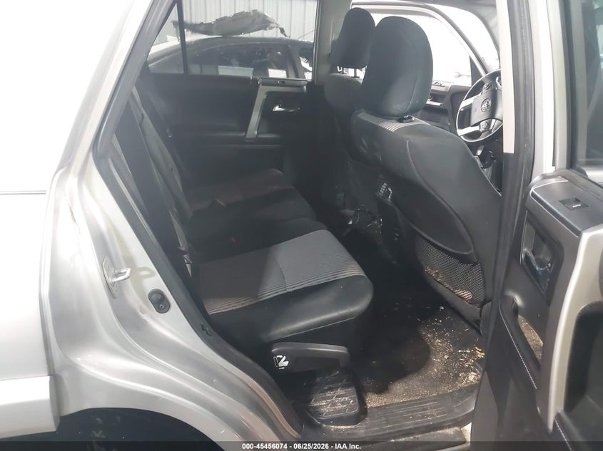 2016 Toyota 4runner VIN JTEBU5JR2G5281671 IAAI salvage auction — FRONT & REAR, Salvage (Virginia), sold $9,350 on 2026-07-09 (photo 8)