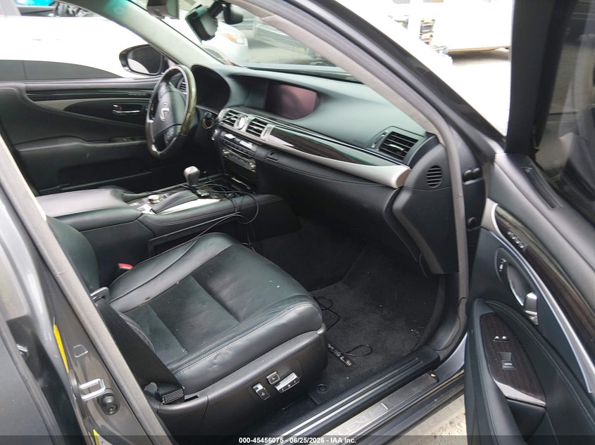 2015 Lexus Ls VIN JTHCL5EFXF5023990 IAAI salvage auction — LEFT FRONT, Bill Of Sale (Washington), sold $4,150 on 2026-07-29 (photo 5)