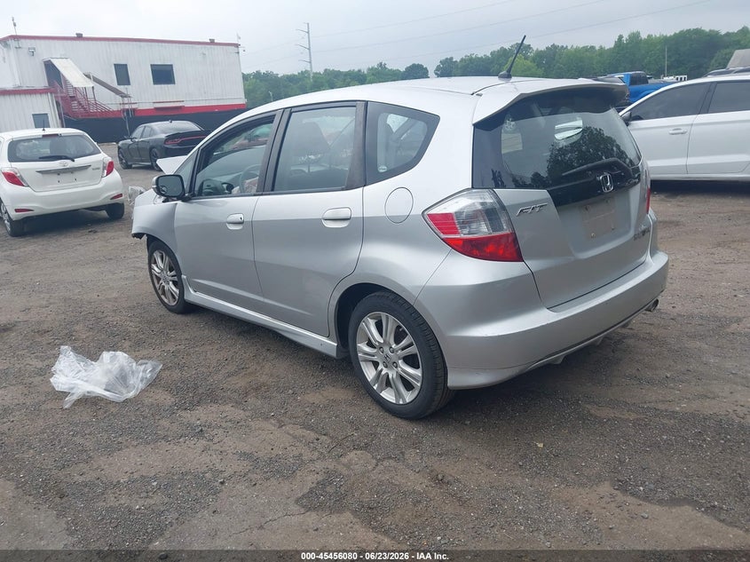 2011 Honda Fit VIN JHMGE8H57BC014167 IAAI salvage auction — FRONT END, Salvage - Greater Than 75% (Maryland), sold $300 on 2026-07-22 (photo 3)