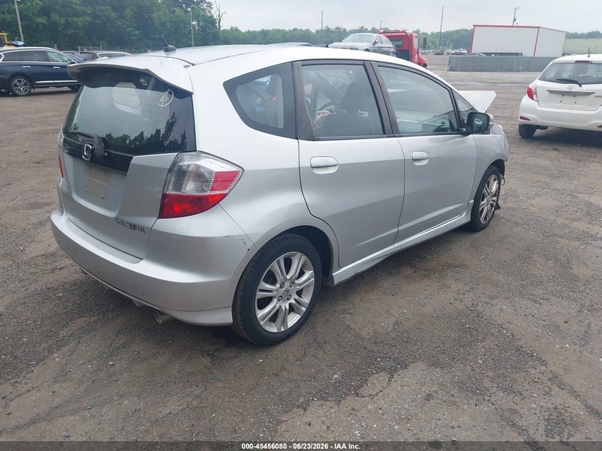 2011 Honda Fit VIN JHMGE8H57BC014167 IAAI salvage auction — FRONT END, Salvage - Greater Than 75% (Maryland), sold $300 on 2026-07-22 (photo 4)