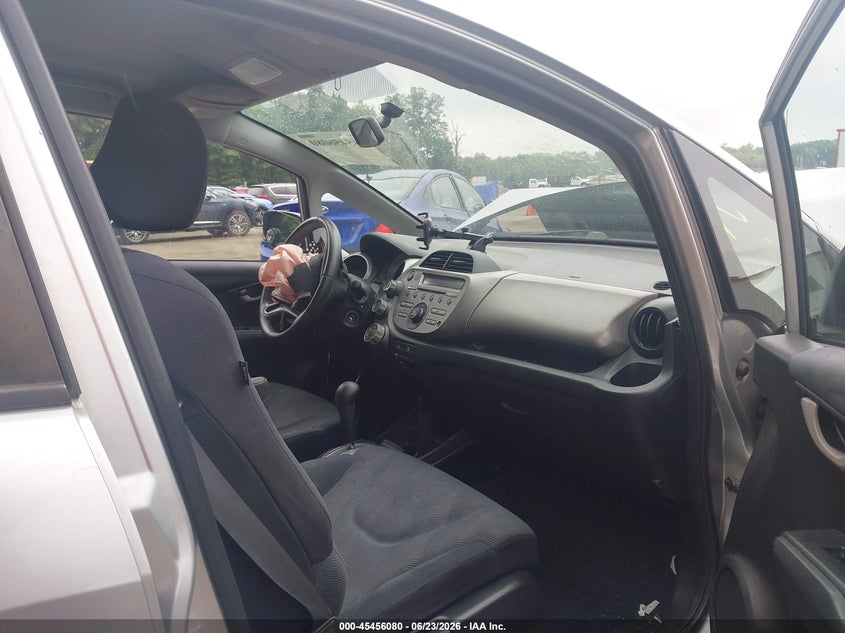 2011 Honda Fit VIN JHMGE8H57BC014167 IAAI salvage auction — FRONT END, Salvage - Greater Than 75% (Maryland), sold $300 on 2026-07-22 (photo 5)