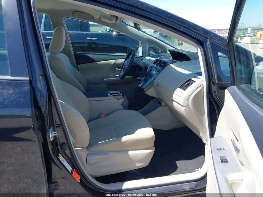 2012 Toyota Prius v VIN JTDZN3EU2C3016127 IAAI salvage auction — NORMAL WEAR, Salvage Title, sold $1,750 on 2026-07-16 (photo 5)