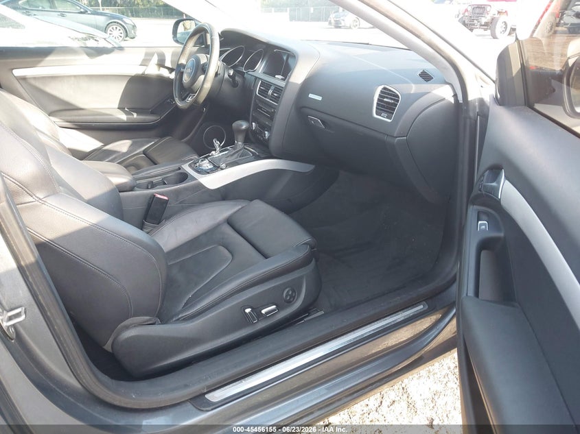 2014 Audi A5 VIN WAULFAFR4EA014182 IAAI salvage auction — NORMAL WEAR, Clear (Florida), sold $600 on 2026-07-29 (photo 5)