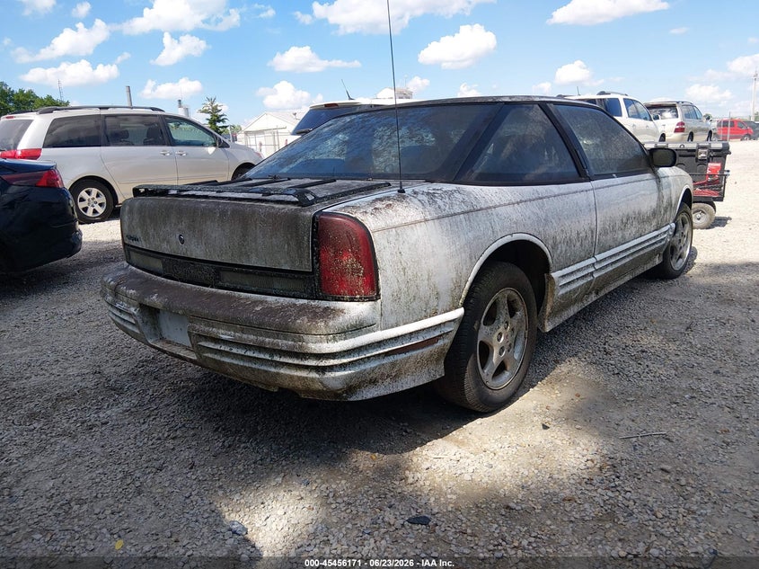 1996 Oldsmobile Cutlass supreme VIN 1G3WH12M5TF301034 IAAI salvage auction — NORMAL WEAR, Original (Ohio), sold $225 on 2026-07-07 (photo 4)