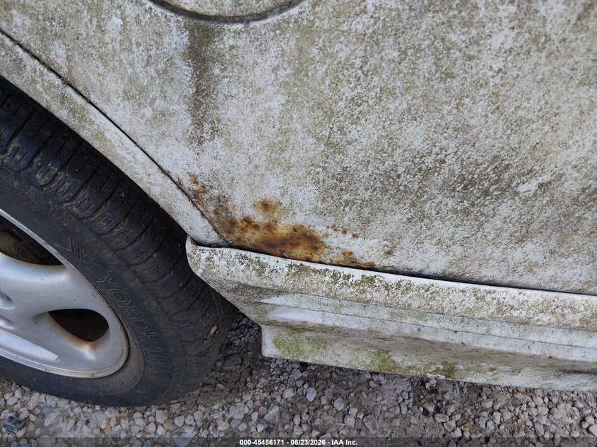 1996 Oldsmobile Cutlass supreme VIN 1G3WH12M5TF301034 IAAI salvage auction — NORMAL WEAR, Original (Ohio), sold $225 on 2026-07-07 (photo 6)