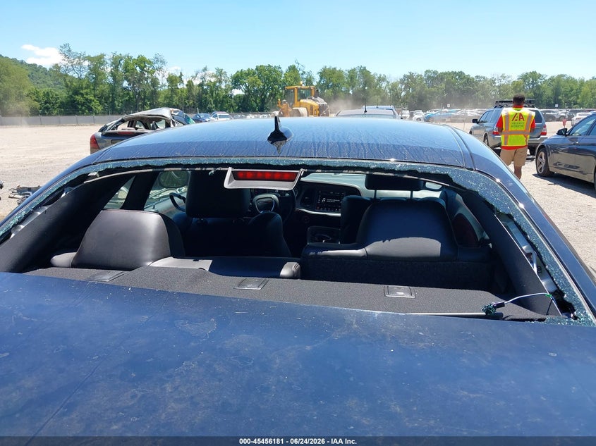 2023 Dodge Challenger VIN 2C3CDZFJ8PH634415 IAAI salvage auction — REAR END, Salvage Title, sold $10,100 on 2026-07-27 (photo 6)