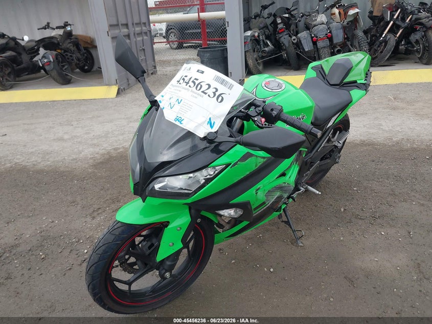 2014 Kawasaki Ninja VIN JKAEX8A17EA002153 IAAI salvage auction — LEFT & RIGHT, Salvage (California), sold $575 on 2026-07-20 (photo 2)