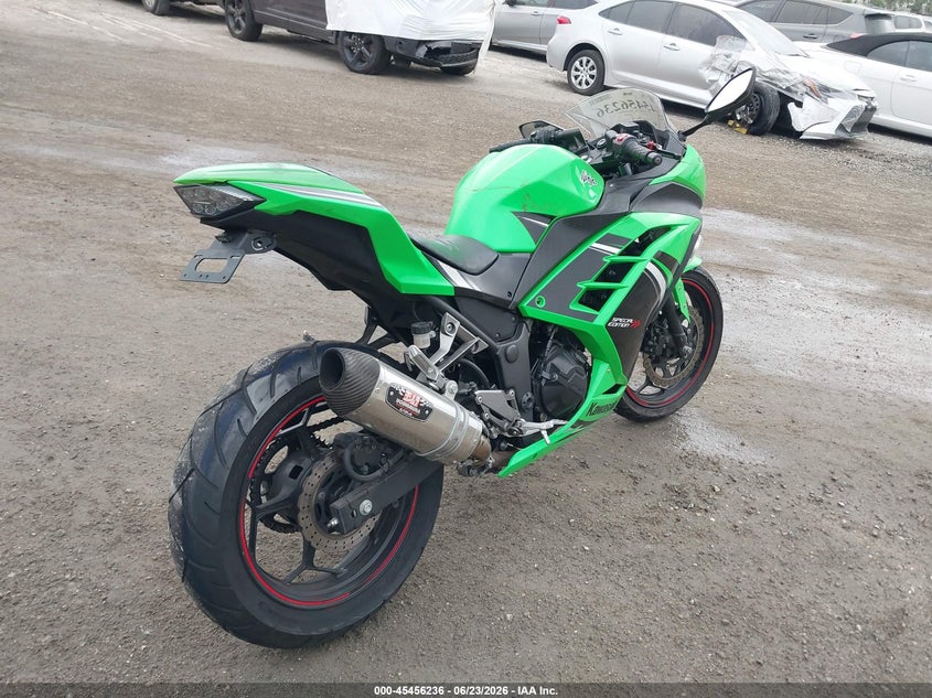 2014 Kawasaki Ninja VIN JKAEX8A17EA002153 IAAI salvage auction — LEFT & RIGHT, Salvage (California), sold $575 on 2026-07-20 (photo 4)