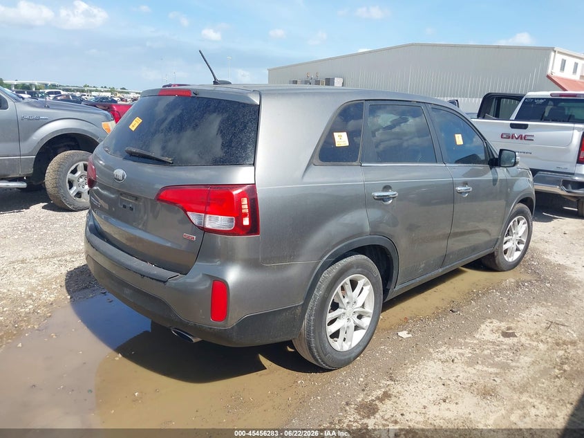 2014 Kia Sorento VIN 5XYKT4A67EG425968 IAAI salvage auction — NORMAL WEAR, Original (Texas), sold $1,075 on 2026-07-16 (photo 4)