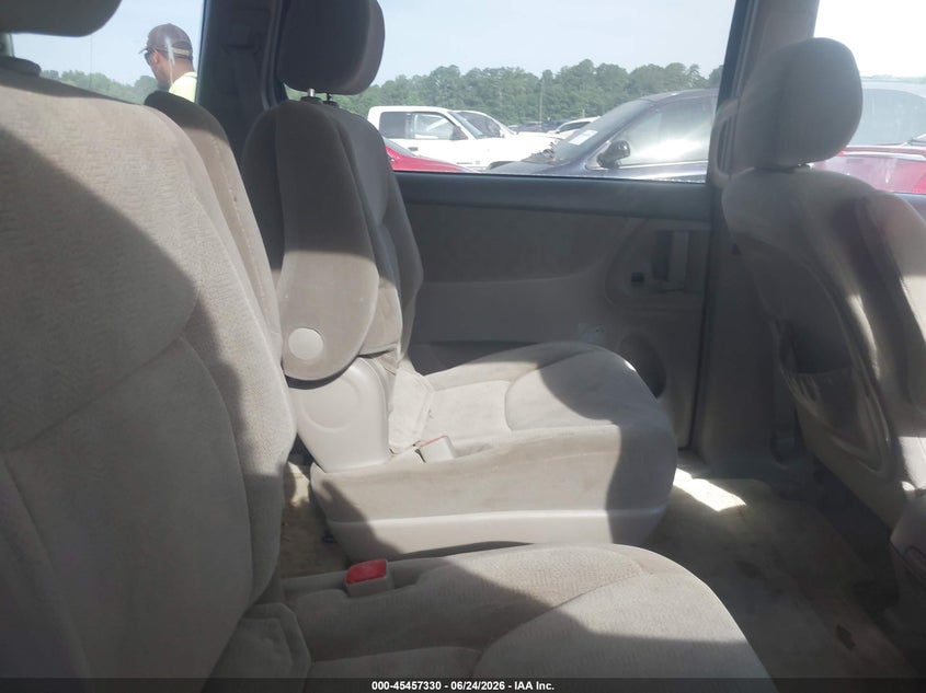 2005 Toyota Sienna VIN 5TDZA22CX5S361621 IAAI salvage auction — NORMAL WEAR, Clear (Georgia), sold $1,425 on 2026-07-07 (photo 8)