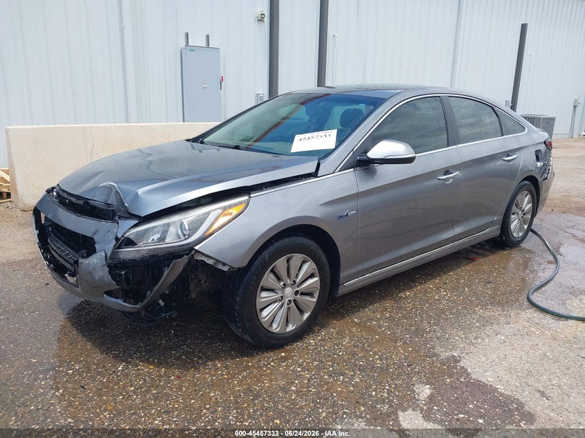 2017 Hyundai Sonata hybrid VIN KMHE24L13HA059458 IAAI salvage auction — NORMAL WEAR, Original (Texas), sold $225 on 2026-07-21 (photo 2)