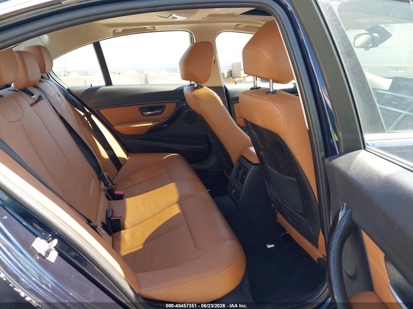 2014 BMW 3er VIN WBA3C1C57EK108190 IAAI salvage auction — REAR END, Salvage Title, sold $1,400 on 2026-07-15 (photo 8)