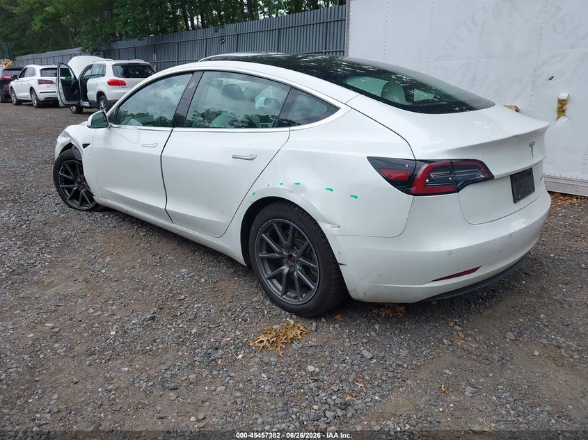 2019 Tesla Model 3 VIN 5YJ3E1EB8KF421533 IAAI salvage auction — SIDE, Salvage (New Jersey), sold $5,500 on 2026-08-02 (photo 3)