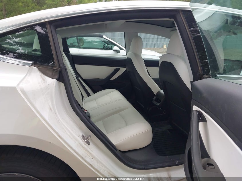 2019 Tesla Model 3 VIN 5YJ3E1EB8KF421533 IAAI salvage auction — SIDE, Salvage (New Jersey), sold $5,500 on 2026-08-02 (photo 8)