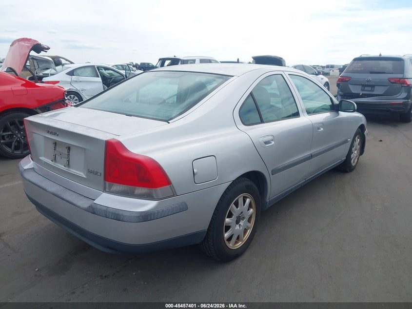 2001 Volvo S60 VIN YV1RS61R312059027 IAAI salvage auction — NORMAL WEAR, Clear (North Carolina), sold $400 on 2026-07-15 (photo 4)