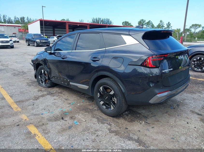 2026 Kia Sportage VIN 5XYK23DF2TG416391 IAAI salvage auction — RIGHT FRONT, Salvage Title, sold $4,050 on 2026-07-29 (photo 3)