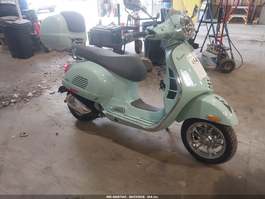 2026 Vespa Gts VIN ZAPMD30N0T5100236 IAAI salvage auction — LEFT & RIGHT, Salvage (Vermont), sold $2,550 on 2026-07-22 (photo 1)