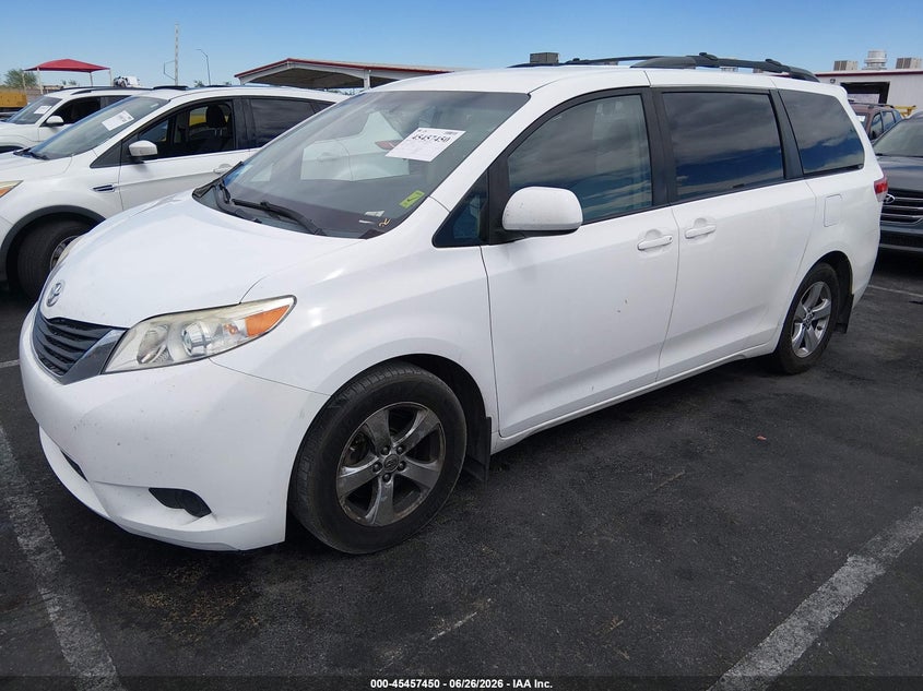 2014 Toyota Sienna VIN 5TDKK3DC4ES489824 IAAI salvage auction — NORMAL WEAR, Clear (California), sold $2,325 on 2026-07-20 (photo 2)