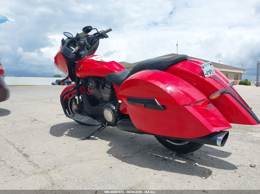 2014 Victory Cross country VIN 5VPDW36N5E3032955 IAAI salvage auction — FRONT END, Junk Bill Of Sale Mv2459 (Wisconsin), sold $2,175 on 2026-07-08 (photo 3)
