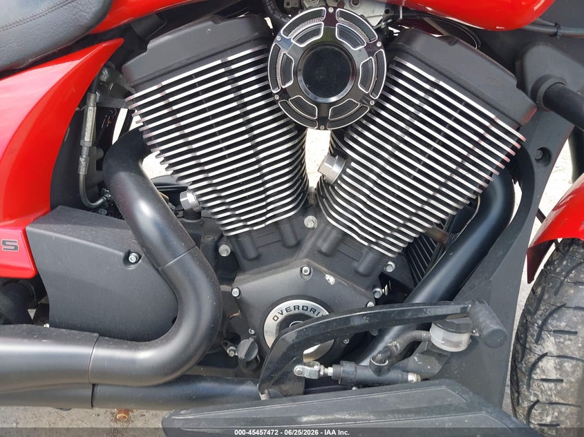 2014 Victory Cross country VIN 5VPDW36N5E3032955 IAAI salvage auction — FRONT END, Junk Bill Of Sale Mv2459 (Wisconsin), sold $2,175 on 2026-07-08 (photo 8)