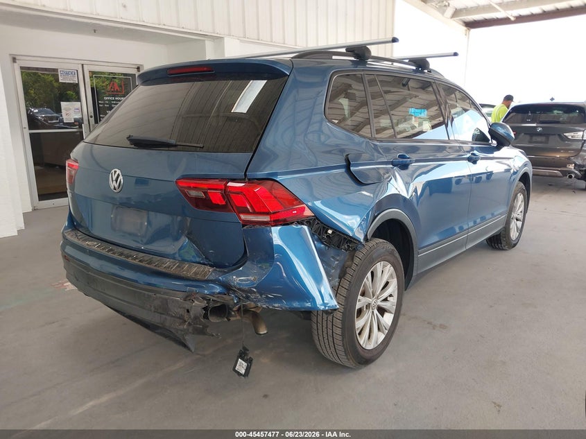 2019 Volkswagen Tiguan VIN 3VV1B7AX7KM112380 IAAI salvage auction — RIGHT REAR, Salvage Title, sold $2,450 on 2026-08-15 (photo 4)