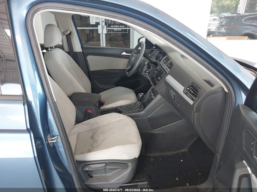 2019 Volkswagen Tiguan VIN 3VV1B7AX7KM112380 IAAI salvage auction — RIGHT REAR, Salvage Title, sold $2,450 on 2026-08-15 (photo 5)