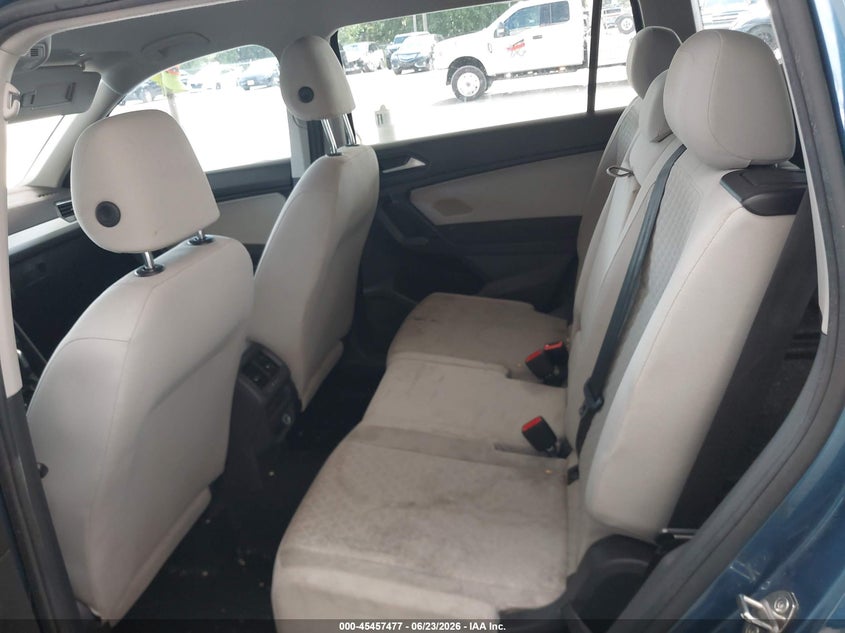 2019 Volkswagen Tiguan VIN 3VV1B7AX7KM112380 IAAI salvage auction — RIGHT REAR, Salvage Title, sold $2,450 on 2026-08-15 (photo 8)