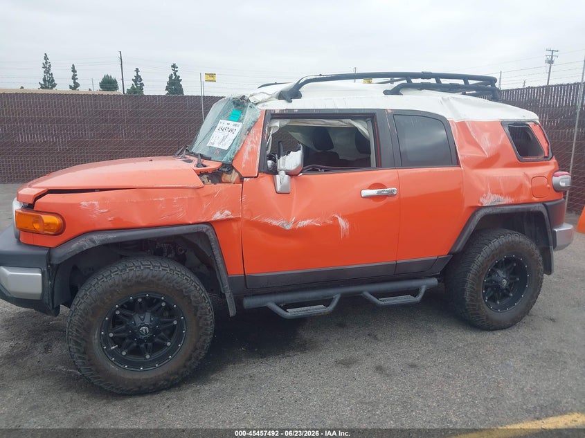2014 Toyota Fj cruiser VIN JTEBU4BF4EK178006 IAAI salvage auction — ROLLOVER, Salvage Title, sold $7,100 on 2026-07-16 (photo 6)