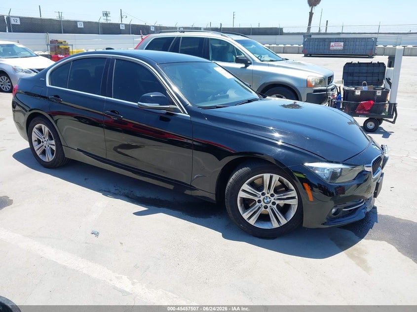 2017 BMW 3er VIN WBA8E1C31HA029106 IAAI salvage auction — FRONT END, Salvage Title, sold $2,000 on 2026-07-29 (photo 1)