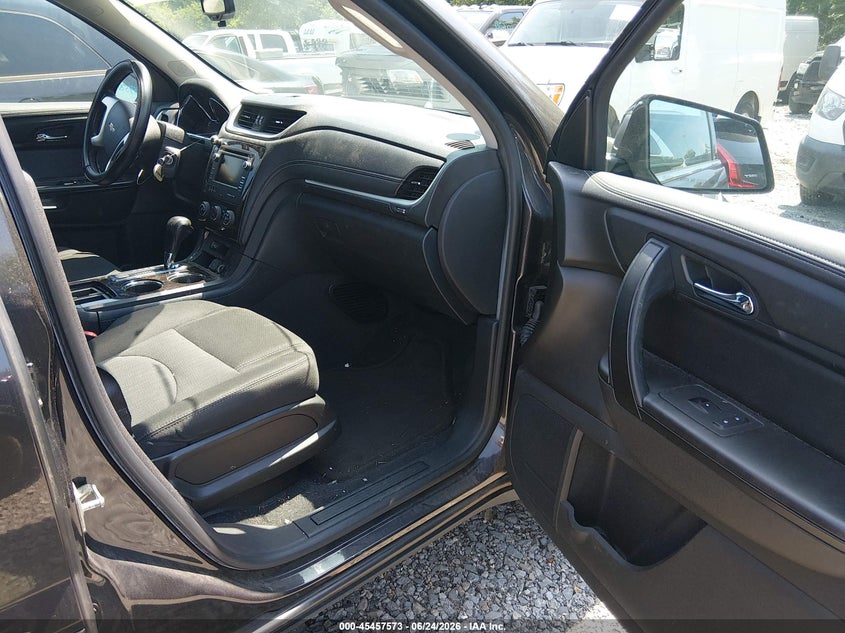 2017 Chevrolet Traverse VIN 1GNKVGKD2HJ130524 IAAI salvage auction — NORMAL WEAR, Clear (Alabama), sold $25 on 2026-07-02 (photo 5)