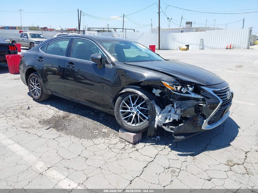 2016 Lexus ES VIN 58ABK1GG8GU009645 IAAI salvage auction — SIDE, Salvage Title, sold $4,000 on 2026-07-18 (photo 1)