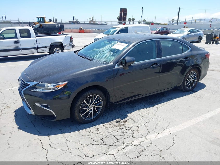 2016 Lexus ES VIN 58ABK1GG8GU009645 IAAI salvage auction — SIDE, Salvage Title, sold $4,000 on 2026-07-18 (photo 2)