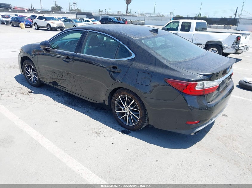 2016 Lexus ES VIN 58ABK1GG8GU009645 IAAI salvage auction — SIDE, Salvage Title, sold $4,000 on 2026-07-18 (photo 3)