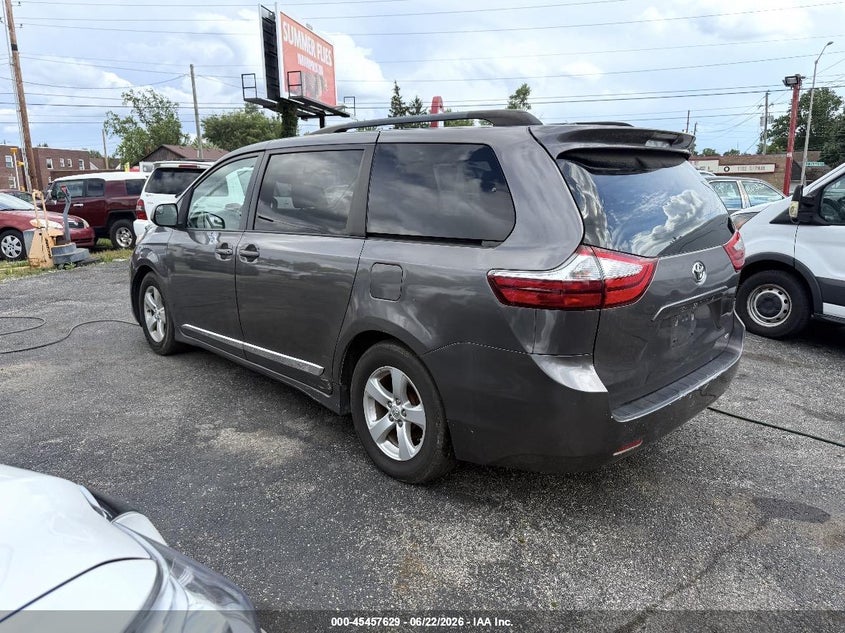 2017 Toyota Sienna VIN 5TDKZ3DC8HS792654 IAAI salvage auction — NORMAL WEAR, Clear (Indiana), sold $9,000 on 2026-07-29 (photo 3)