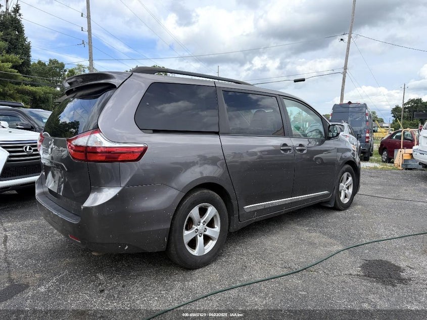 2017 Toyota Sienna VIN 5TDKZ3DC8HS792654 IAAI salvage auction — NORMAL WEAR, Clear (Indiana), sold $9,000 on 2026-07-29 (photo 4)