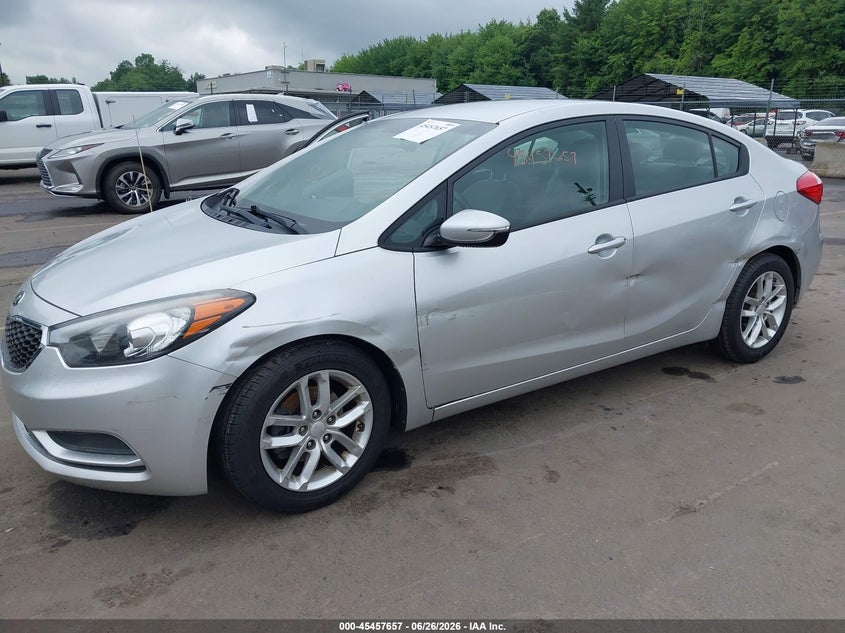 2015 Kia Forte VIN KNAFX4A69F5269476 IAAI salvage auction — LEFT SIDE, Salvage Title, sold $1,550 on 2026-07-16 (photo 2)