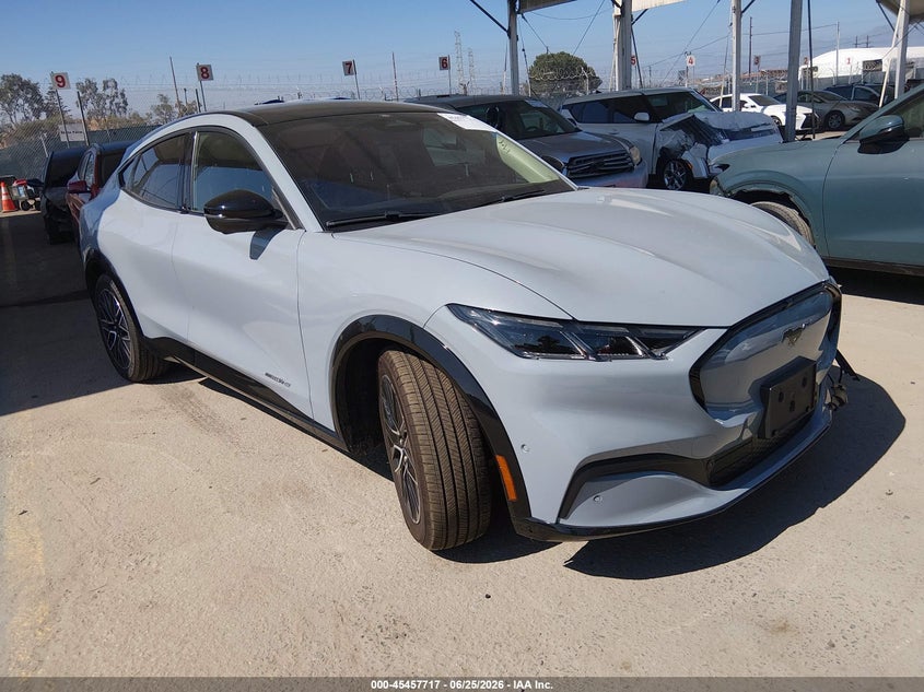 2024 Ford Mustang mach-e VIN 3FMTK3R45RMA09457 — IAAI salvage auction photo