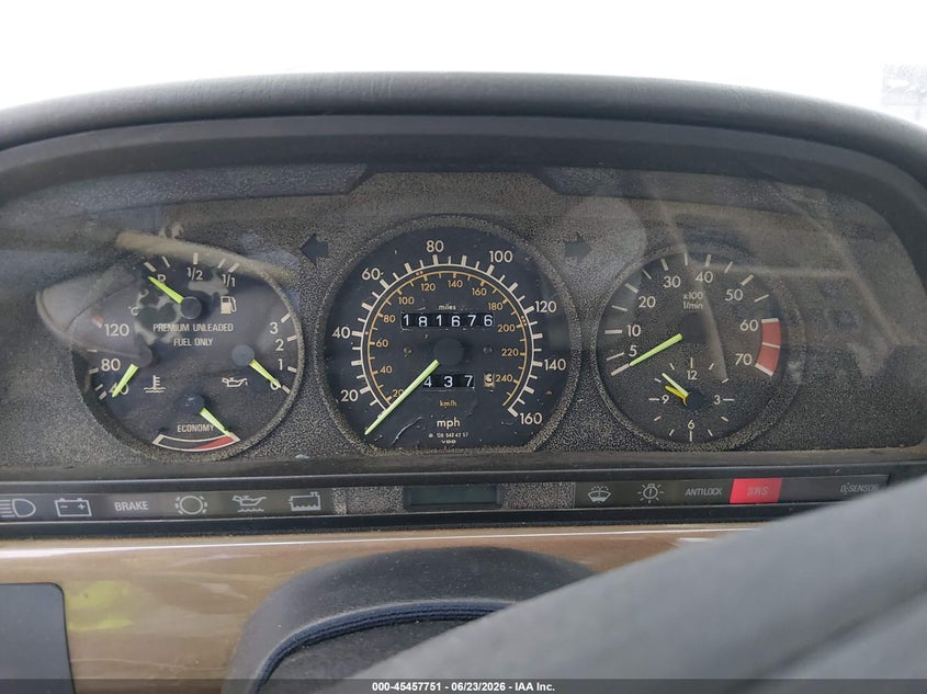 1987 Mercedes-benz VIN WDBCA35D9HA359729 IAAI salvage auction — NORMAL WEAR, Clear (South Carolina), sold $1,825 on 2026-07-22 (photo 7)
