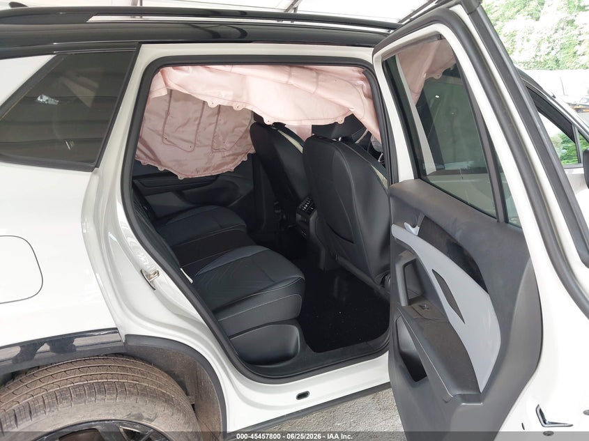 2026 Volkswagen Tiguan VIN 3VVGR7RM1TM040464 IAAI salvage auction — RIGHT FRONT, Salvage (Connecticut), sold $11,200 on 2026-08-20 (photo 8)